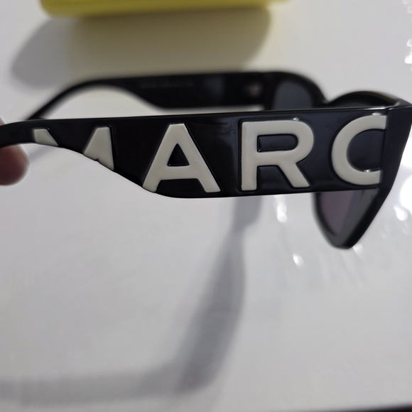 Marc Jacobs Black Sunglasses - Picture 5 of 7